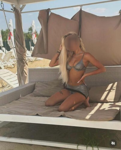 Abartılı Makyaj Yapmayan Bakımlı Escort Bayan Victoria